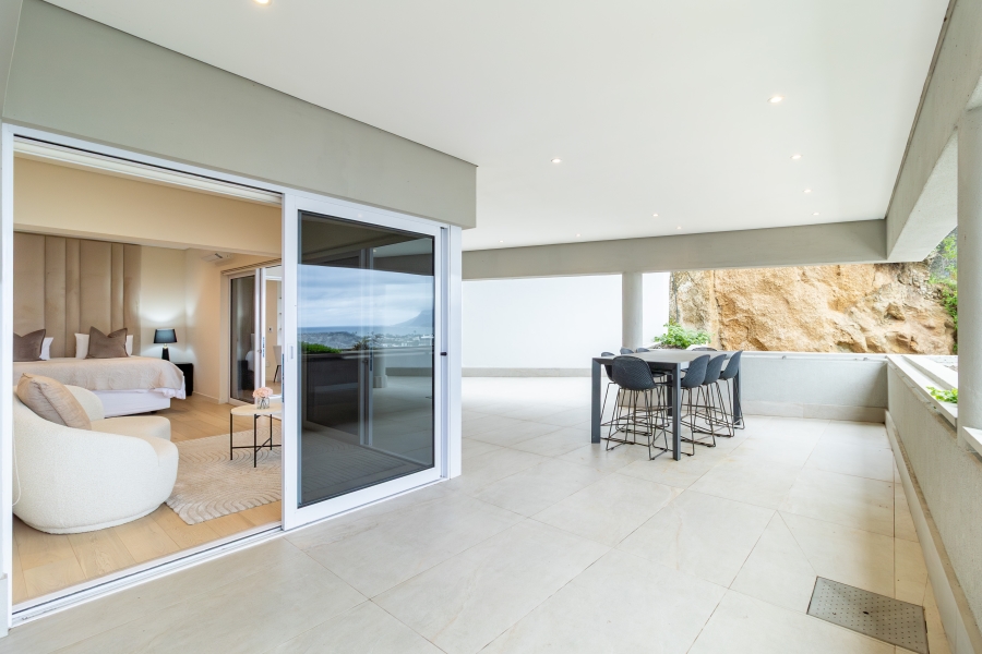 To Let 2 Bedroom Property for Rent in Clifton Western Cape